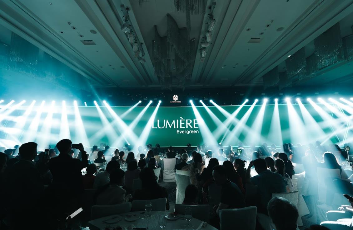 LUMIÈRE Evergreen Event