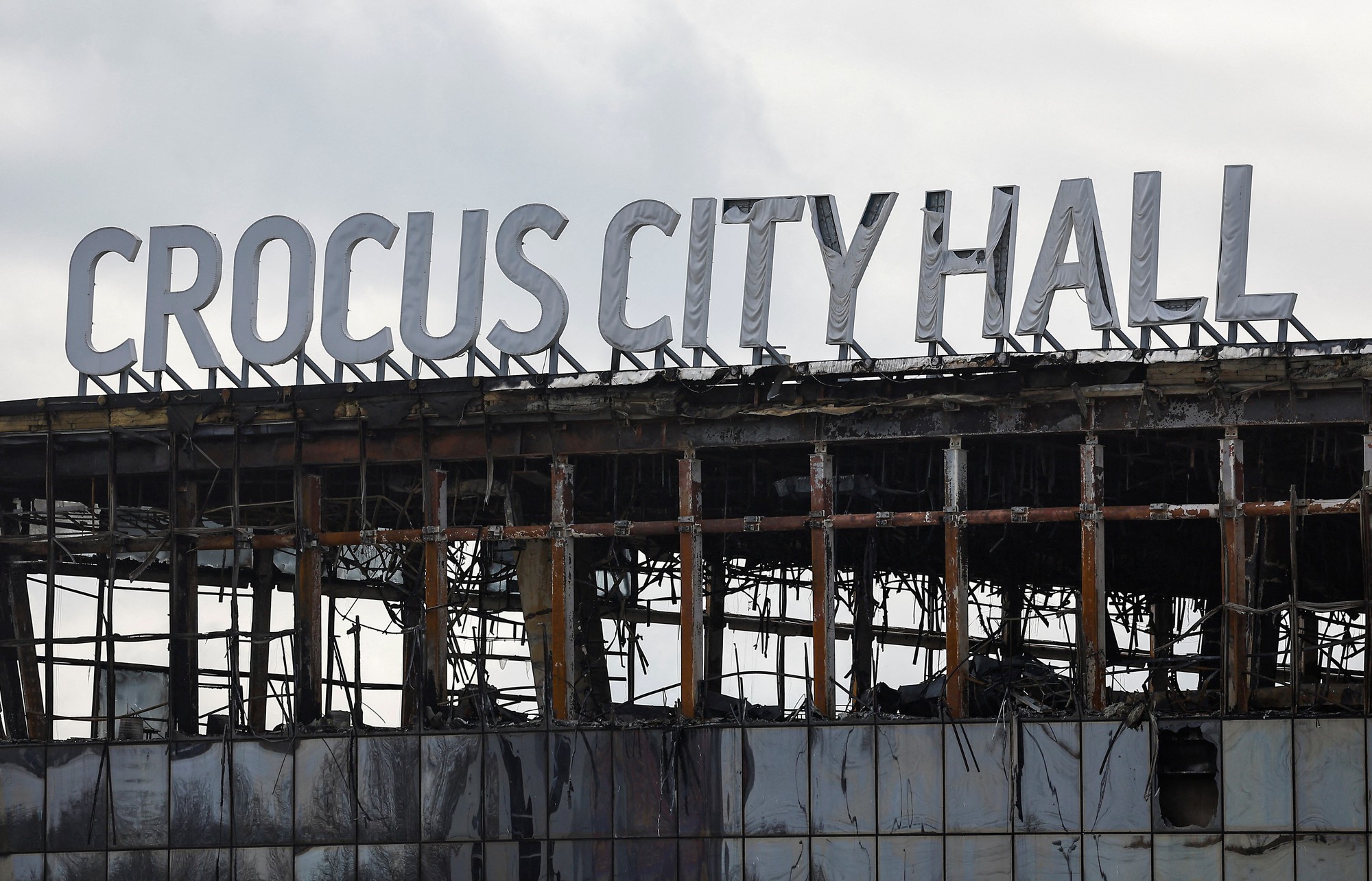 Nhà hát Crocus City Hall bị tấn công. Ảnh: Reuters