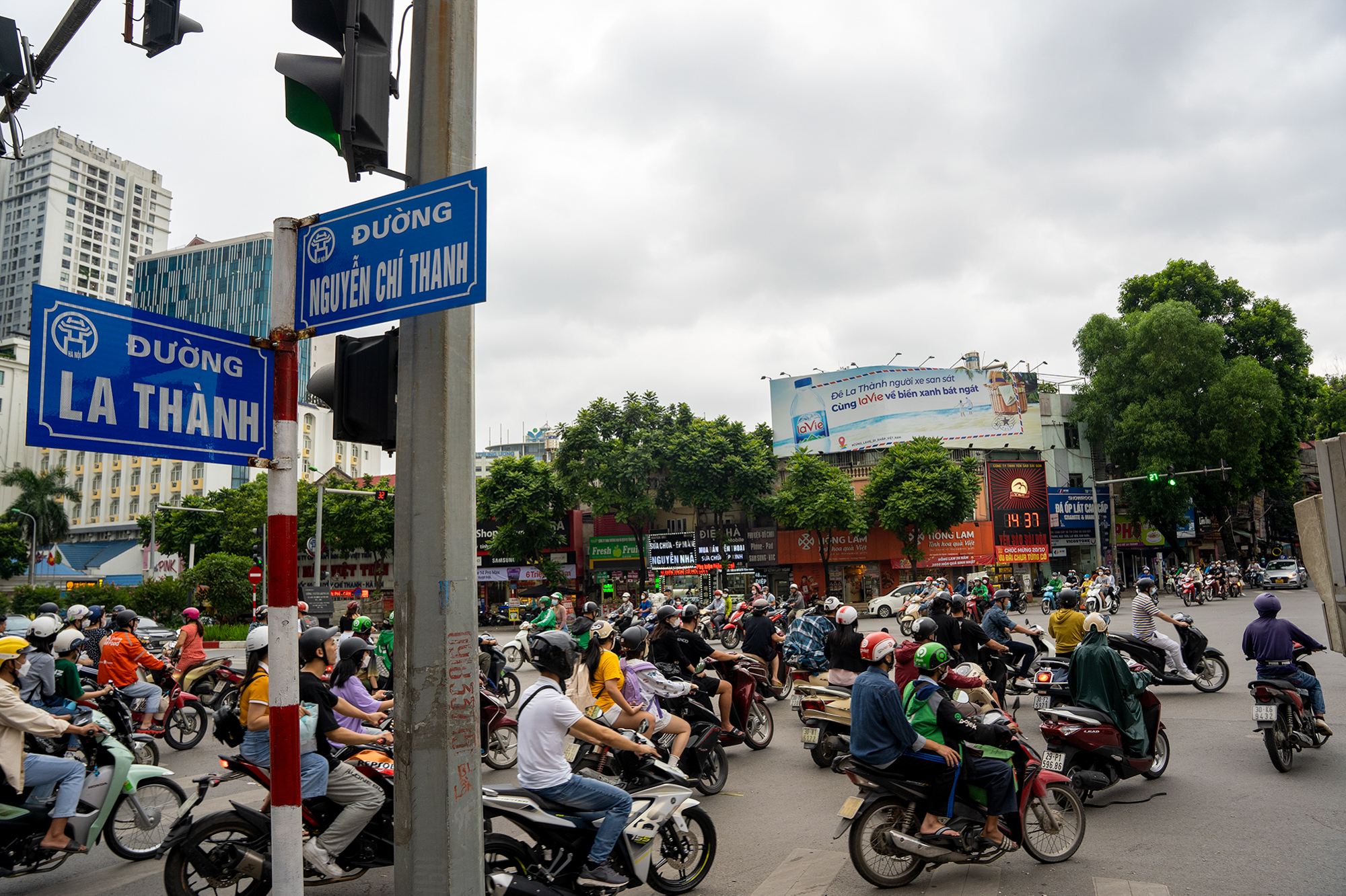 Nút giao Giảng Võ - Láng Hạ và Nguyễn Chí Thanh - Đê La Thành