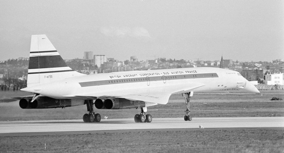 Concorde 001 chasing the eclipse