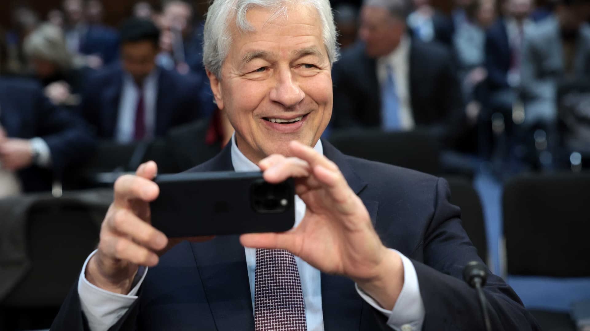 JPMorgan CEO Jamie Dimon Emphasizes the Reality of AI