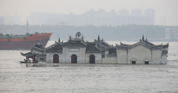 The Mysterious Ancient Temple Standing Strong in the Longest River in China