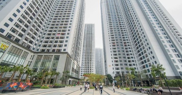 “Dở khóc dở cười” when selling an apartment during the “price frenzy”, doubling profits but struggling to buy a new home