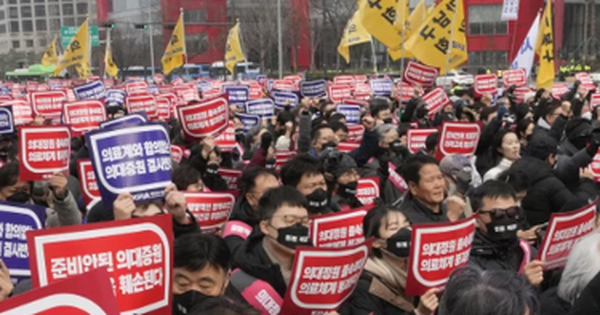 South Korea Begins Suspending Doctors’ Licenses for Strikes