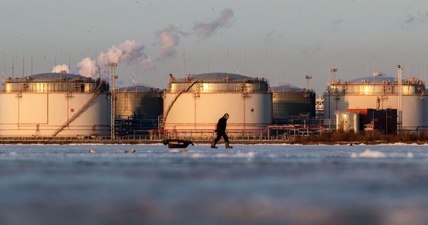 Business Today: Second Largest Customer Turns Away from Russian Oil Shipping Company