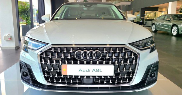 Audi A8L: Starting from 4.1 Billion VND, Produced in 2022, Cheaper than the 7-Series and S-Class