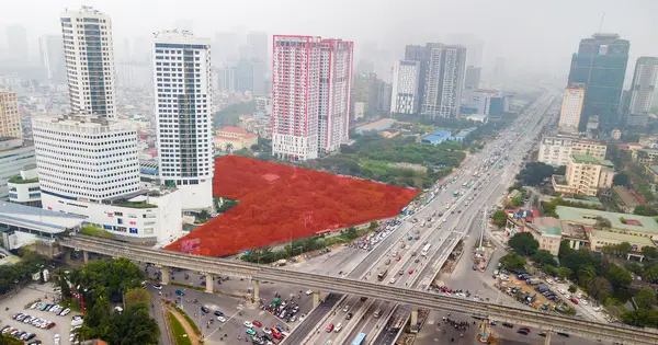 A Closer Look at the Abandoned Constrexim Complex Project on Prime Land in Hanoi